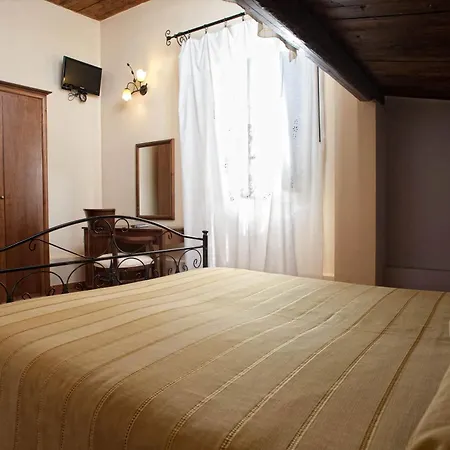 Salotto Di Athena 4* أغريجنتو