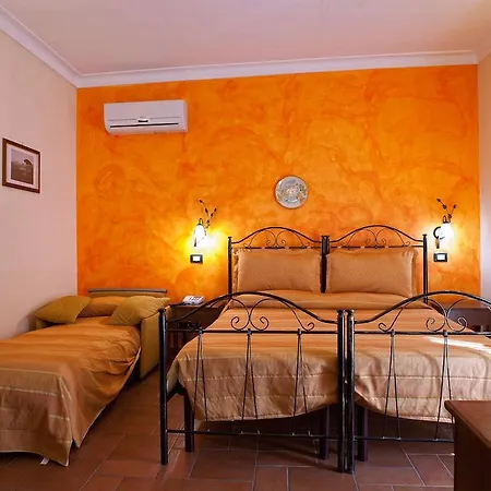 Salotto Di Athena فندق مبيت وإفطار 4*
