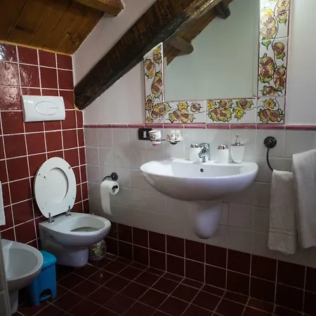 Salotto Di Athena Bed and Breakfast 3*