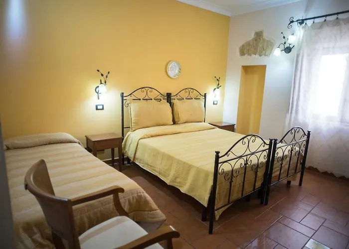Salotto Di Athena Bed & Breakfast 3*