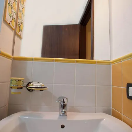 Salotto Di Athena 3*