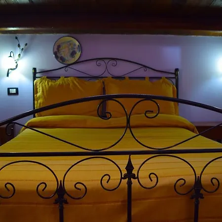 Salotto Di Athena فندق مبيت وإفطار 3*