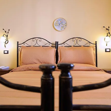 Salotto Di Athena أغريجنتو