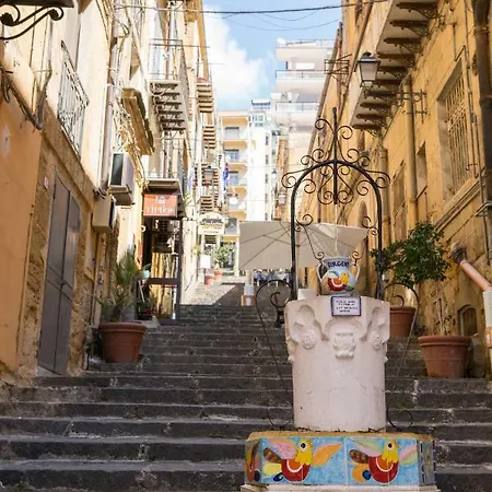 Salotto Di Athena Bed & Breakfast 3*