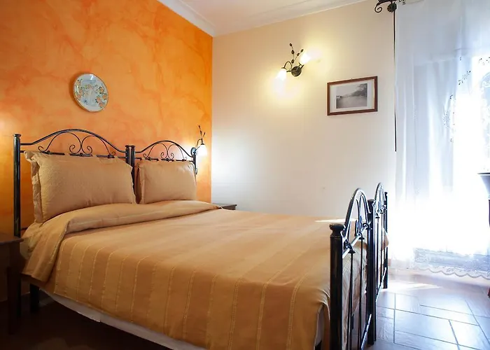 Salotto Di Athena Bed & Breakfast 3*