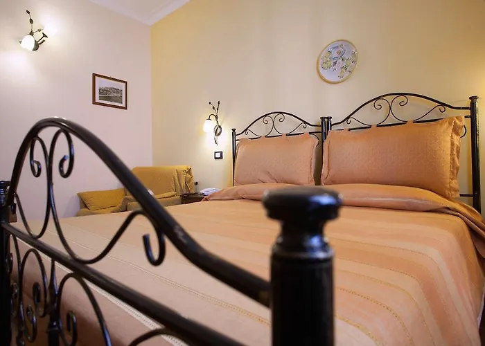 Salotto Di Athena 3*