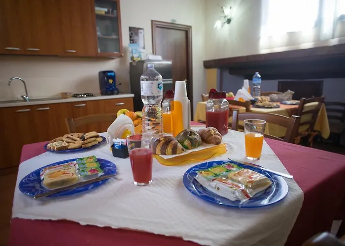Bed & Breakfast Salotto Di Athena 3*