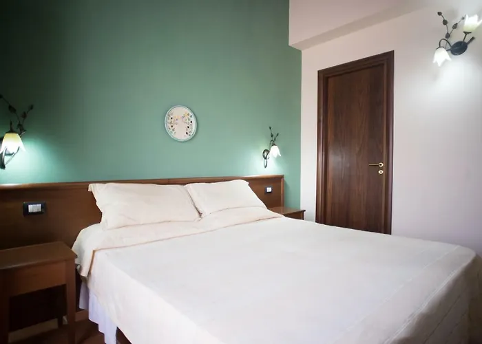 Bed & Breakfast Salotto Di Athena 3*