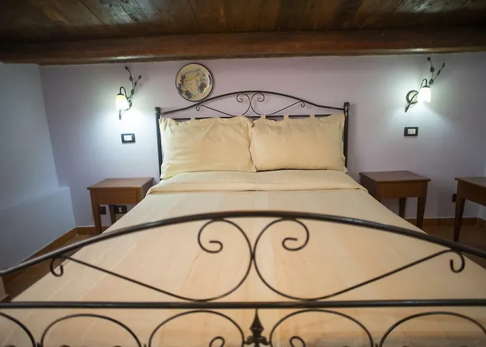 Bed & Breakfast Salotto Di Athena 3*