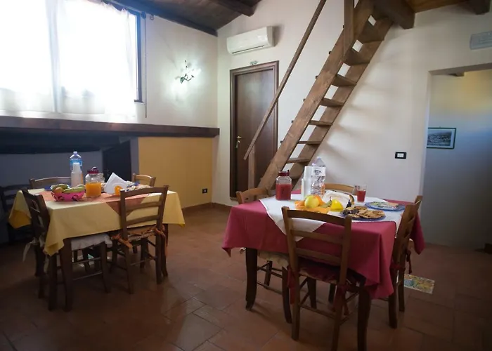Bed & Breakfast Salotto Di Athena 3*